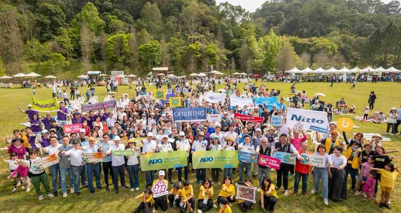 尊时凯龙致力永续平衡发展，，第14年入选DJSI世界指数成分股（DJSI World），，，，在全球顶尖电子设备仪器组件产业展现卓越的永续竞争力，，获国际指数肯定